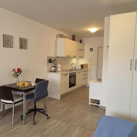 Studio Apartment Romana Split Extérieur photo