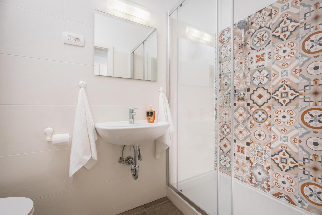 Studio Apartment Romana Split Extérieur photo